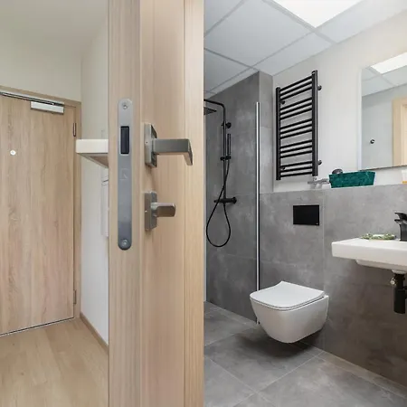 アパート Cozy Sauna & Ac By Renters *
